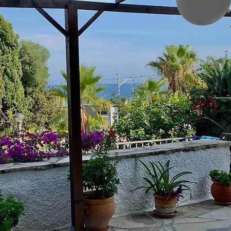 Terraza Con Encanto A Un Paso De La Playa * Tarragona